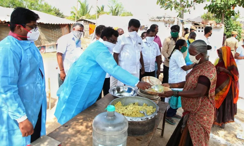  If a single person does not have food, we fly ... - The Collector's special arrangement